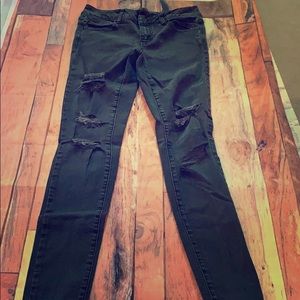 American Eagle faded black ripped jeggings